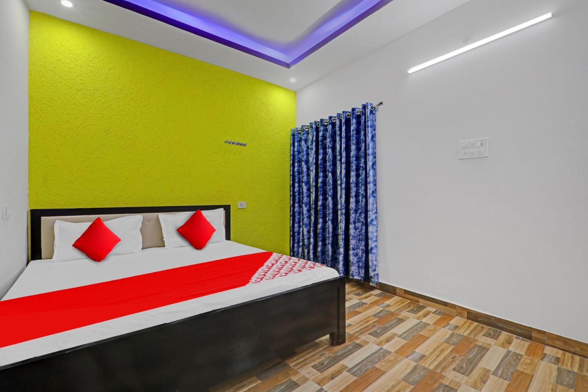 Hotel O R K Hotels Lakhnaú Exteriér fotografie